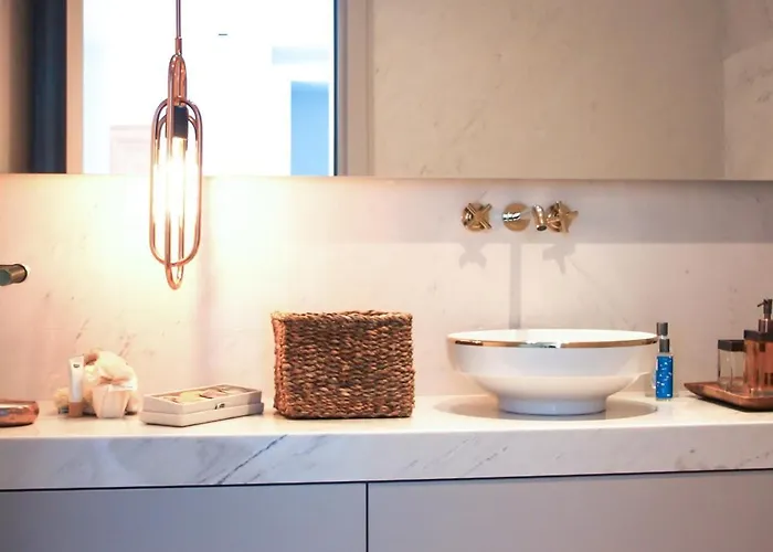 Villara Ultra Luxury Private In Daily Housekeeping Private Cook Chauffeur Service *