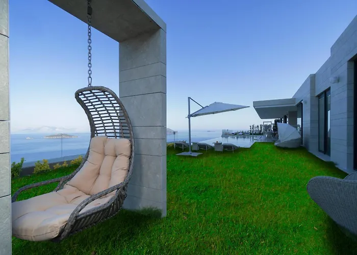 Villara Ultra Luxury Private In Daily Housekeeping Private Cook Chauffeur Service Vila