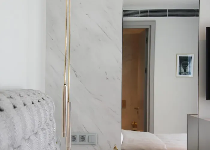 Villara Ultra Luxury Private In Daily Housekeeping Private Cook Chauffeur Service Vila