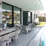 Villara Ultra Luxury Private In Daily Housekeeping Private Cook Chauffeur Service וילה