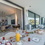 Villara Ultra Luxury Private In Daily Housekeeping Private Cook Chauffeur Service * בודרום