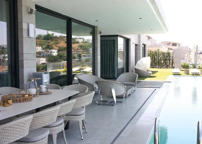 Villara Ultra Luxury Private In Daily Housekeeping Private Cook Chauffeur Service Villa