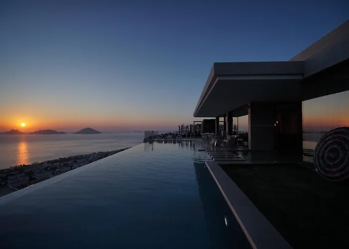 Villa Villara Ultra Luxury Private In Daily Housekeeping Private Cook Chauffeur Service