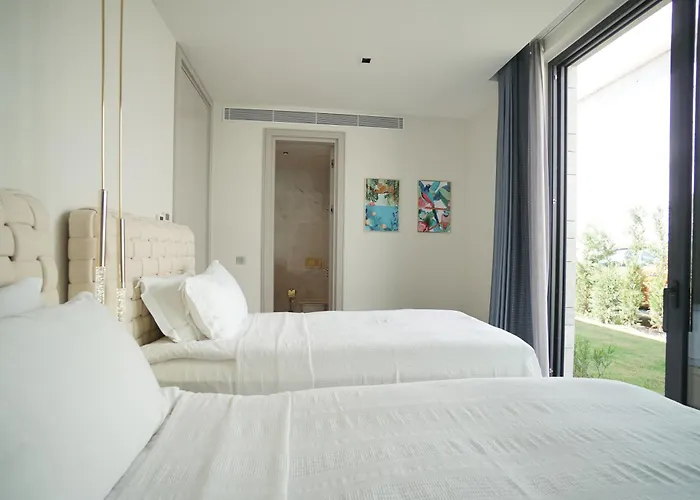 Villara Ultra Luxury Private In Daily Housekeeping Private Cook Chauffeur Service וילה בודרום