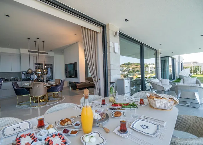 Villara Ultra Luxury Private In Daily Housekeeping Private Cook Chauffeur Service * Bodrum